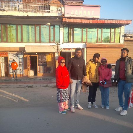 Hotel Jannat Srinagar  Exterior photo
